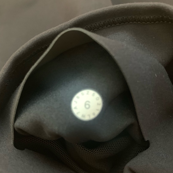 In Movement Shorts - Picture 3 of 3